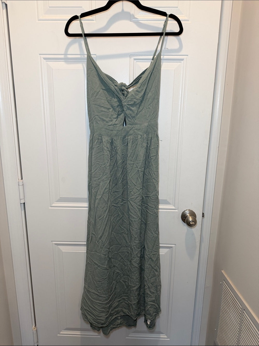 Cupshe Sage Green Spaghetti Strap Maxi Dress